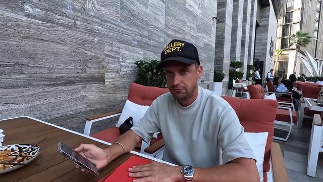 Плюсы и Минусы для Русских в Дубае! Посмотри Это Видео Перед Поездкой в Арабские Эмираты смотреть онлайн
