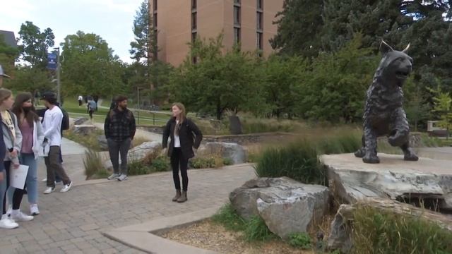 MSU students react to campus mask mandate extension смотреть онлайн