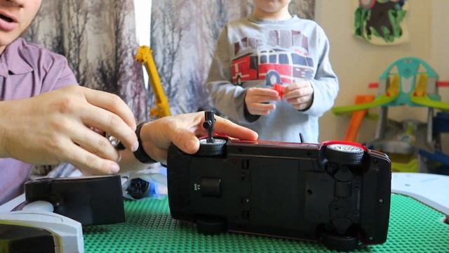 Desdoni RC Drift Car 4WD! TOYOTA AE86- Let Sterling Play смотреть онлайн