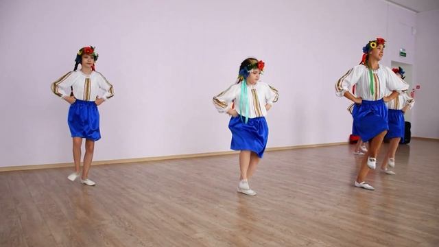 Танцевальный коллектив "Фантазия" - Маков цвет смотреть онлайн