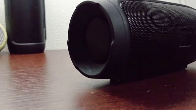 самий мощний бит в мире бас тест двох колонок JBL??? смотреть онлайн