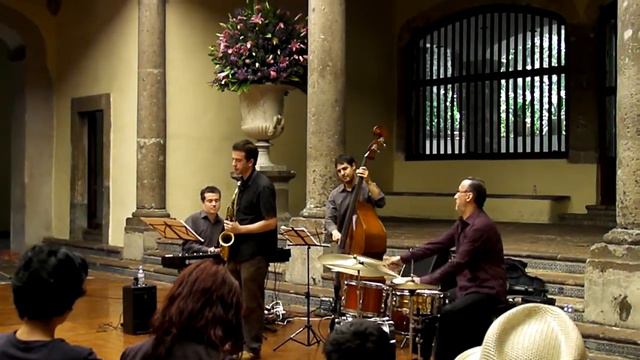 Jazz y algo Más en el Museo Casa de la Bola. смотреть онлайн