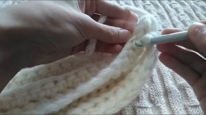 ШАПКА ЗА ПОЛЧАСА? РЕАЛЬНО? Вяжем крючком шапку из толстой пряжи