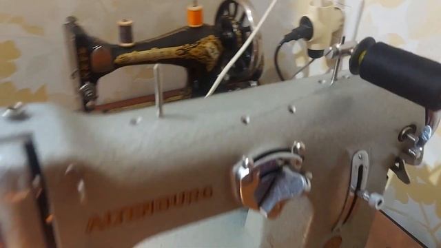 Тормозим катушку ниток . смотреть онлайн