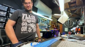 Замена струн на электрогитаре с локовыми колками