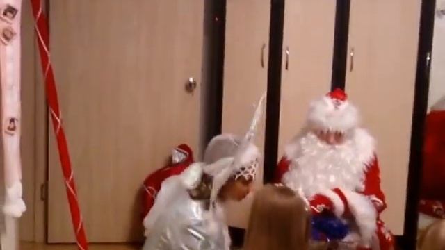 К нам пришел Дед Мороз 27 12 2015 год смотреть онлайн