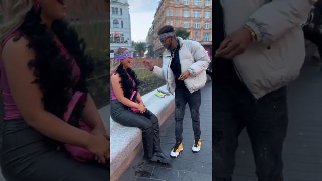 Берёт в рот с закрытыми глазами смотреть онлайн