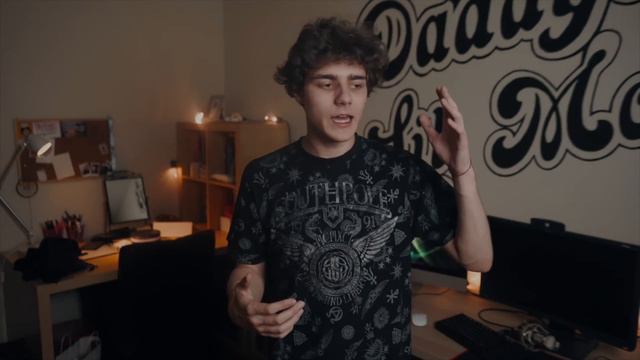 ОТЧИСЛИЛИ ЗА ПОСТ В ИНСТАГРАМЕ смотреть онлайн