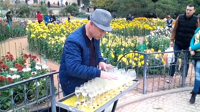 Музыка на бокалах смотреть онлайн