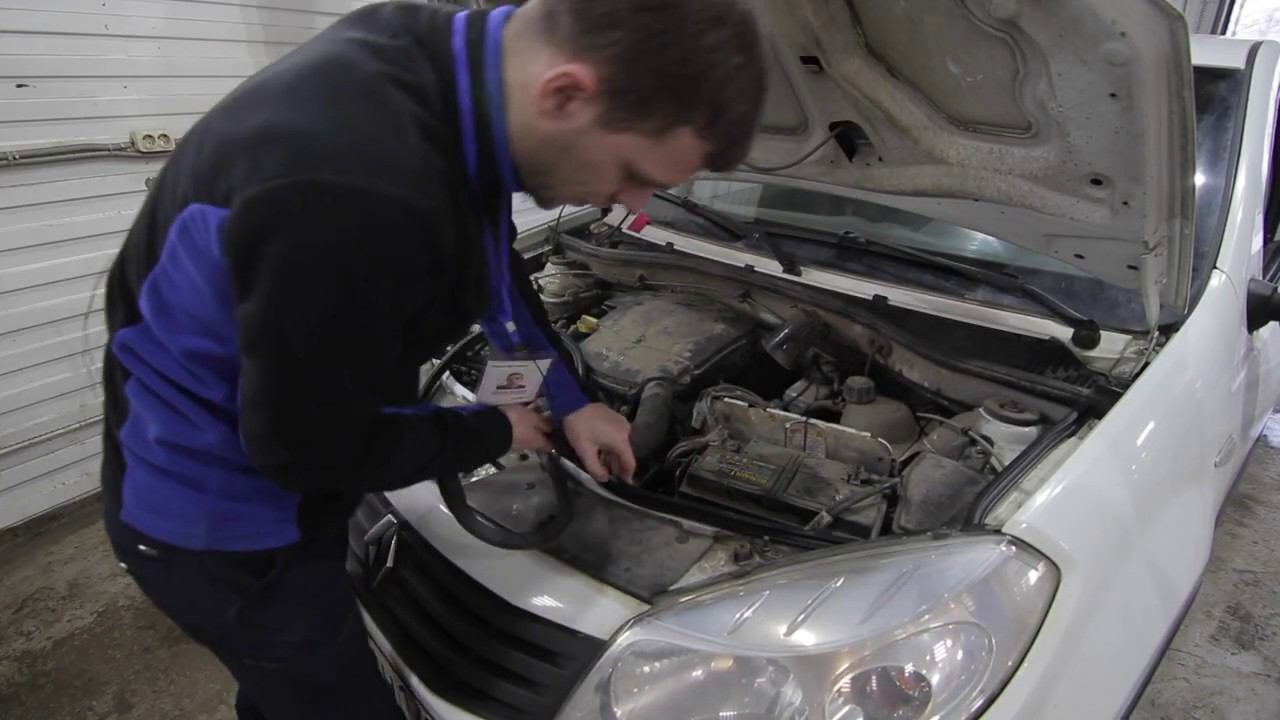 Установка уплотнителя капота Renault (Logan, Duster, Sandero, Kaptur, Arkana) смотреть онлайн