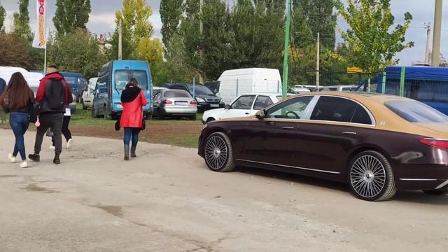 Mercedes Maybach 223/ Реакции людей / #maybach #avto #авто #реакции смотреть онлайн