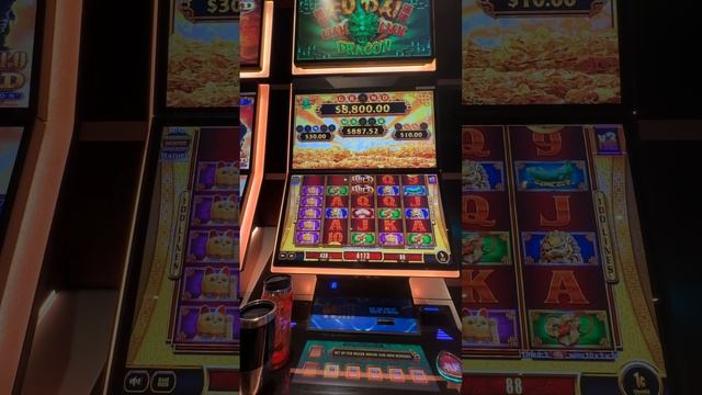 We thought we'd throw $20 in the slot Machine & I got all 3 Prosperities for the Bonus! I felt LUCK смотреть онлайн