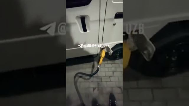 ⛽️ #Муносабат "Собир Раҳимов"даги DP "заправка"да юзага келган сотувчи ва мижоз ўртасидаги ... смотреть онлайн