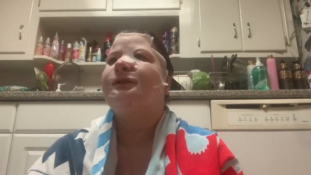 Beauty Face Mask Review - Bolero of Beverly Hills Strawberry Seed (with Super Berry) (6/8) смотреть онлайн