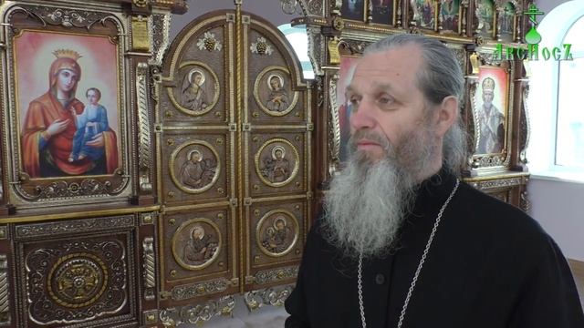 Интервью настоятеля храма Живоначальной Троицы поселка Врангель видеоканалу Аксиос смотреть онлайн