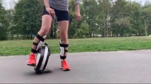 Как научиться кататься на моноколесе?
