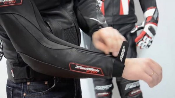 RST Tractech Evo # Обзор куртки Tractech Evo от www.4-moto.ru