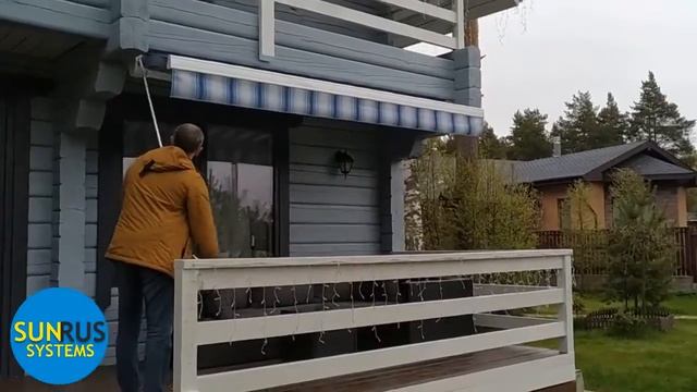 Выдвижная маркиза G100 Gaviota (Spain) для загородного дома ,монтаж в деревянный брус . смотреть онлайн