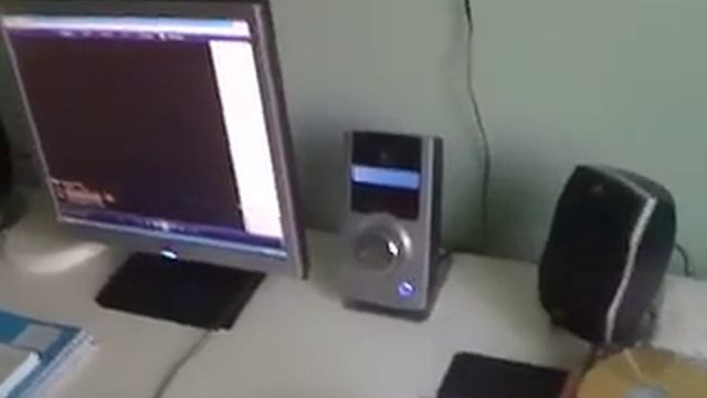 Logitech Z-5500 window shake :) смотреть онлайн