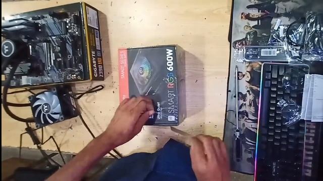GIGABYTE Z390 UD with core i7 9700k system build time lapse by Pakistani Pc Builds. смотреть онлайн