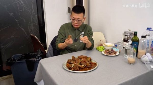 广东菜还能这么辣！朋友送来的特产盲盒，拆开来让我惊呆了！