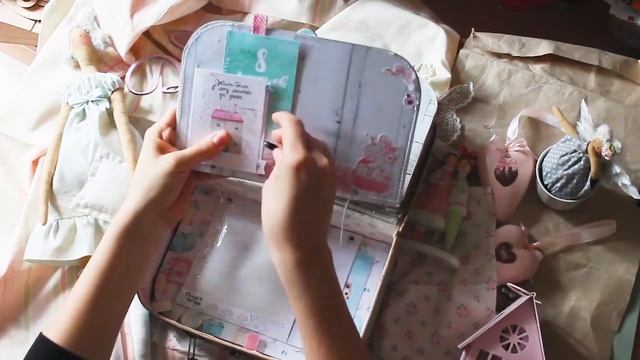 Альбом В ЧЕМОДАНЕ для девочки\\СКРАПБУКИНГ\\Листаю и вдохновляю смотреть онлайн