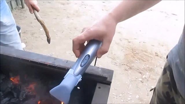 Лайфхак.Как легко разжеч угли. смотреть онлайн