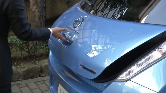 2013 Nissan Leaf, less weight and more range смотреть онлайн