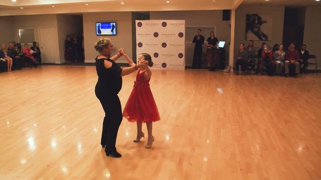 Junior Waltz Show Dance at Ultimate Ballroom Dance Studio смотреть онлайн