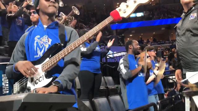 University of Memphis - Pep Band (Bass Cam) смотреть онлайн