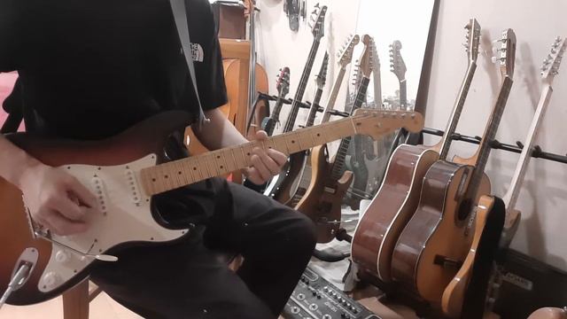 Tuesday morning coffee.. 2011 American standard stratocaster with Suhr DSH pickup смотреть онлайн
