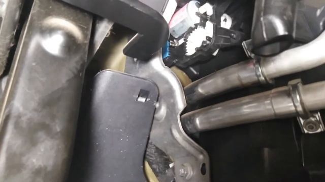 Ремонт заслонок климата Тигуан 2.0 TSI 2009 г.в. смотреть онлайн