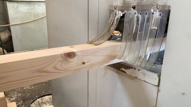 Брус сухой строганный 90x90x6000 производство на Beaver 623 PRO