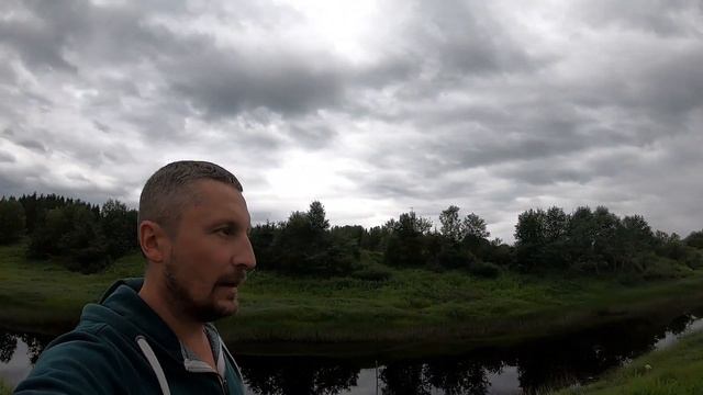Отдых в северной деревне на реке | Коптим рыбу на берегу смотреть онлайн