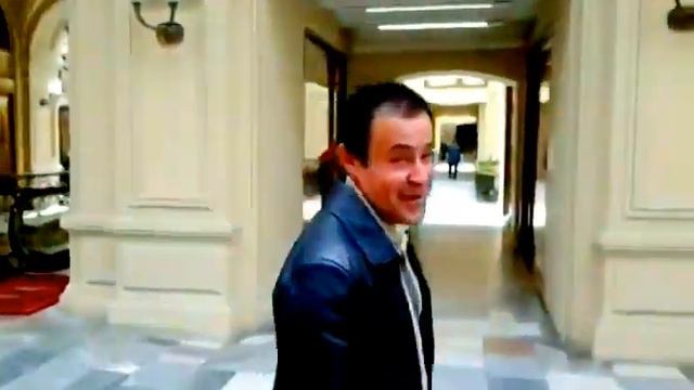 ЯККАБОГЛИК САЛИМОВ БОТИР ЧИМКУРГОНЛИКЛАР ГУРУХУГА САЛОМ ЙУЛЛАЯПТИ МОСКВА ШАХРИ ГУМ ДУКОНИ смотреть онлайн