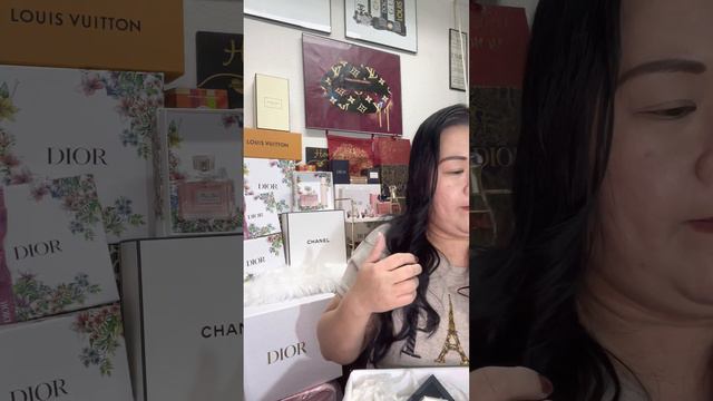 Capture Total Le Serum, Dior Maximizer #037 Intense Rose, Hypnotic Poison, Tiffany Coffee Table Boo