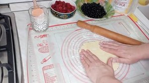 ХРУСТЯЩАЯ ГАЛЕТА С ЯГОДАМИ просто и быстро // как приготовить песочное тесто для галеты