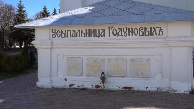 Trinity Monastery of St. Sergius in Sergiyev Posad, Russia - Town of The Golden Ring смотреть онлайн