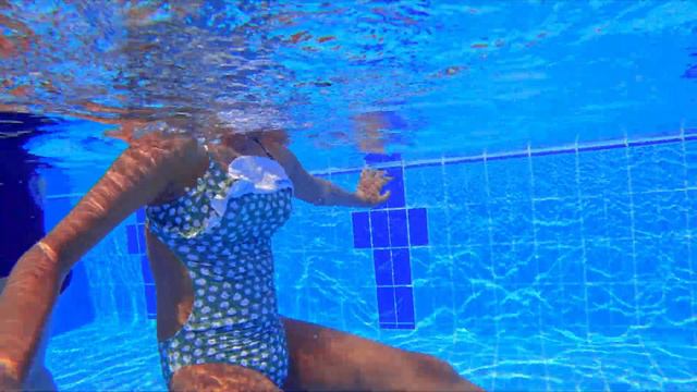 Un Día Divertido En Familia, En La Piscina De Beniparrell