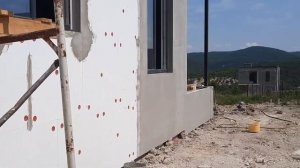 Строю дом в Сукко,  подготовка под штукатурку короед снаружи и внутри