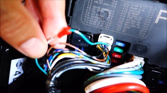 Nissan D40/ D401 lädt Batterie nicht voll, IPDM austricksen смотреть онлайн