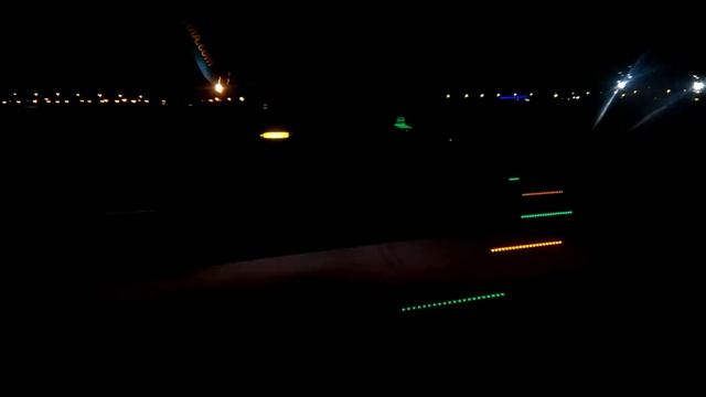 (TBS) Tbilisi International Airport Night Landing - Tbilisi, Georgia смотреть онлайн