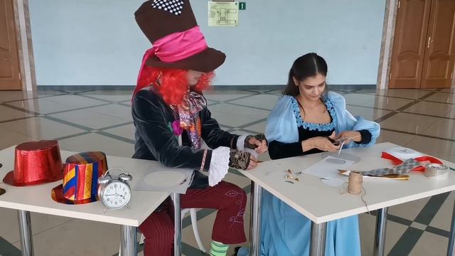 «Вместе будем мы играть» - дистанционная развлекательная программа из цикла «Домашние игры» смотреть онлайн