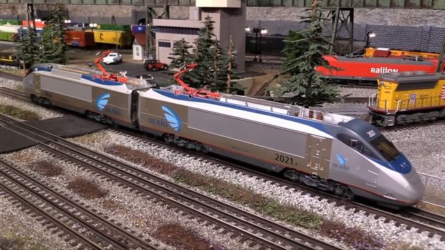 The New Lionel Amtrak Acela is the Most Complex Train Set Ever Made! смотреть онлайн