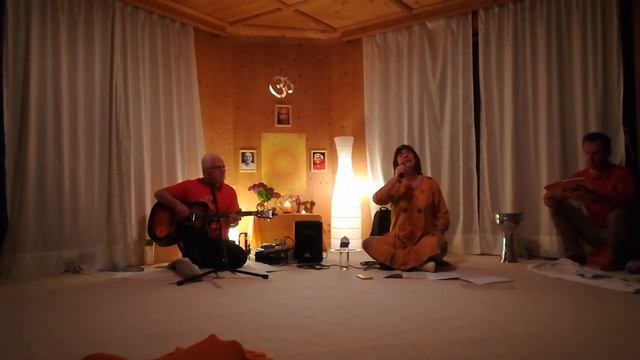 Janmejaya & Divyatirtha - Sarve Bhavantu, Friedensgebet @ Yoga Vidya Seekirchen
