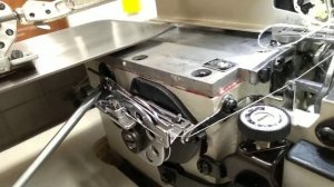 Руководство по заправке нити в шестиниточный оверлок