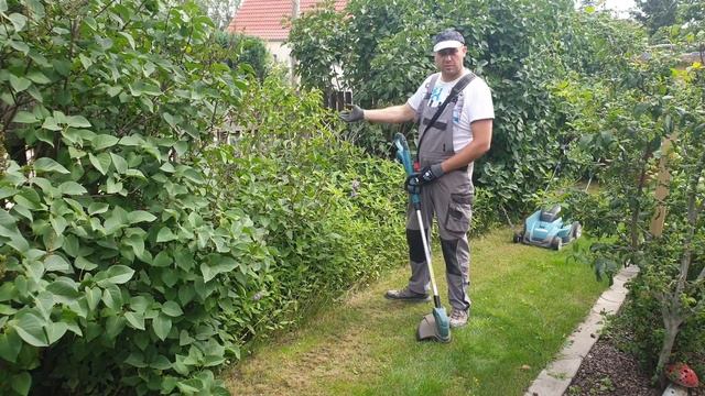 Makita 18V Akku-Rasentrimmer DUR181Z (Vergl. DUR365U, DUR368AZ,DUR369AZ,