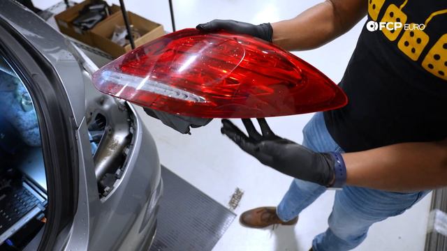 Mercedes-Benz W205 Tail Light Replacement DIY (C300, C400, C450 AMG, C63 AMG S)