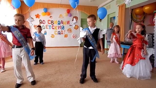 кружится пусть вальс . моя дочь в красном платье! смотреть онлайн