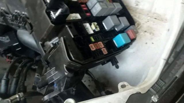Блок предохранителей тойота королла 2013 год.